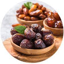 توزيع اكثر من 10 طن تمور
